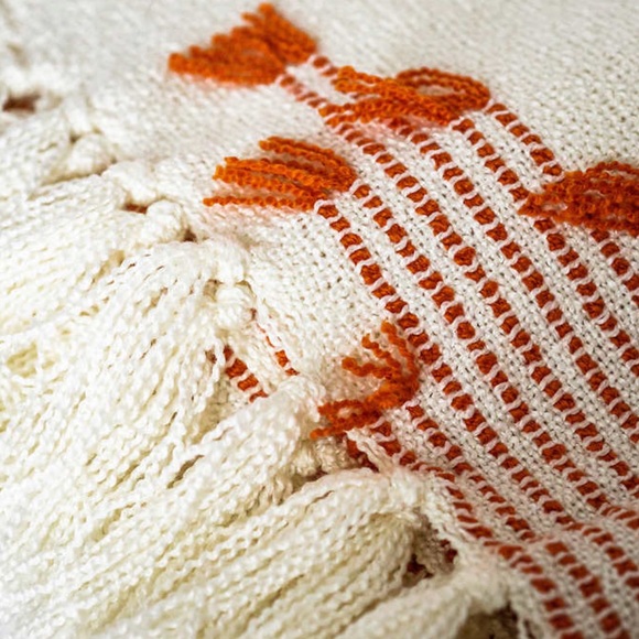Revolution Home Lightweight Boho Throw in Orange NWT - Picture 6 of 7